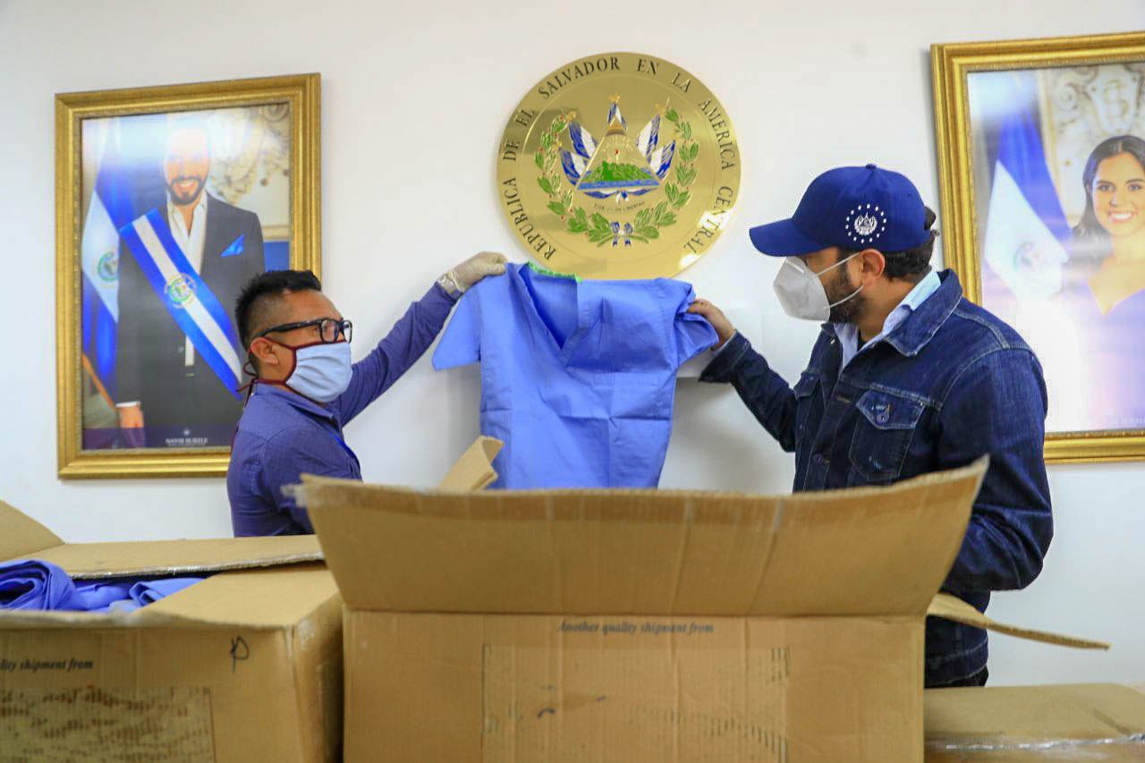 ICAT contribuye con 3,800 trajes quirúrgicos como donativo para el personal de primera línea icat-contribuye-con-3800-trajes-quirurgicos-como-donativo-para-el-personal-de-primera-linea